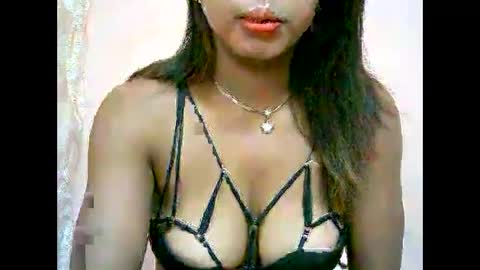 Snapshot of bellibellah chatting on 05-28-26, 06:00 BelliBellah online show from 05-28-26, 06:00