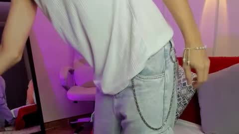 Neon online show from 09-25-25, 11:14