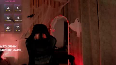  Bella  online show from 10-28-25, 02:15