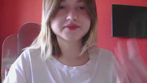 Snapshot of belovedmary chatting on 05-09-26, 03:12 belovedmary online show from 05-09-26, 03:12