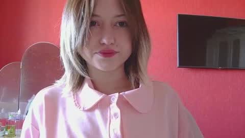 Snapshot of belovedmary chatting on 05-11-26, 06:19 belovedmary online show from 05-11-26, 06:19