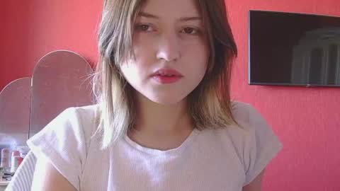 Snapshot of belovedmary chatting on 05-25-26, 07:36 belovedmary online show from 05-25-26, 07:36