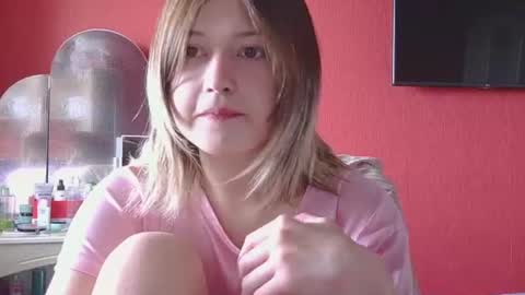 Snapshot of belovedmary chatting on 06-20-26, 10:07 belovedmary online show from 06-20-26, 10:07