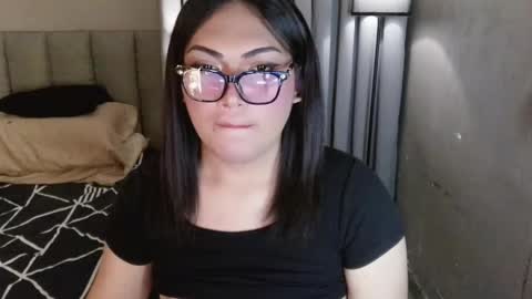 Snapshot of belphoebe_ chatting on 05-23-26, 08:24 Nica online show from 05-23-26, 08:24