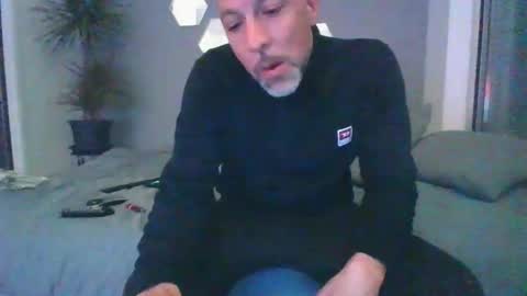 benbare13 online show from 02-22-25, 08:42