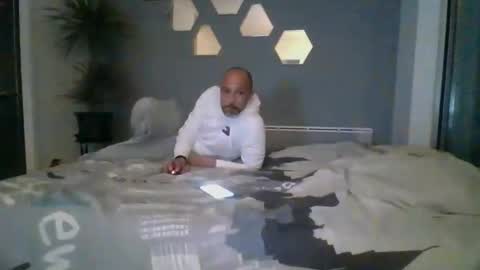 benbare13 online show from 03-10-25, 10:34