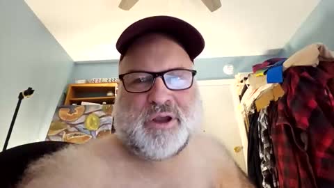 Snapshot of bendavewill chatting on 12-17-25, 08:53 Bendavewill online show from 12-17-25, 08:53