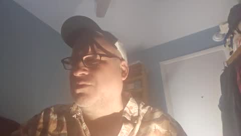 Snapshot of bendavewill chatting on 02-08-26, 09:34 Bendavewill online show from 02-08-26, 09:34