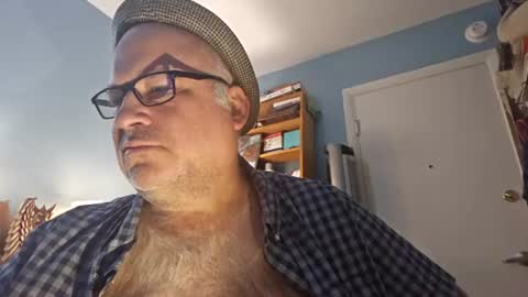Snapshot of bendavewill chatting on 06-21-26, 07:33 Bendavewill online show from 06-21-26, 07:33