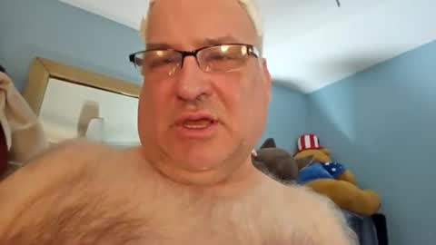 Snapshot of bendavewill chatting on 07-18-26, 05:11 Bendavewill online show from 07-18-26, 05:11
