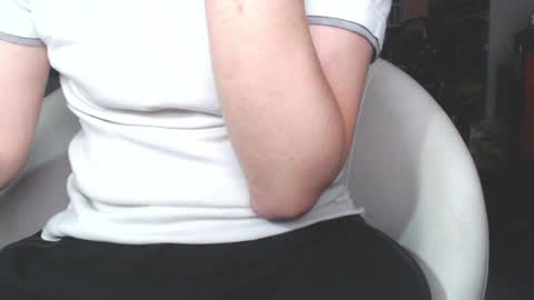 Snapshot of benijamin chatting on 06-07-26, 08:45 benijamin online show from 06-07-26, 08:45