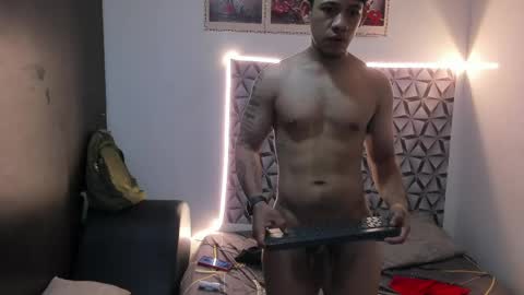 Snapshot of benjamin_lichx chatting on 06-03-26, 07:22 Benjamin online show from 06-03-26, 07:22