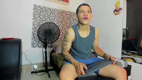 Snapshot of benjamin_lichx chatting on 07-04-26, 12:33 Benjamin online show from 07-04-26, 12:33