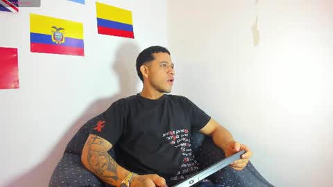 Snapshot of benjamin_lichx chatting on 07-17-26, 12:45 Benjamin online show from 07-17-26, 12:45