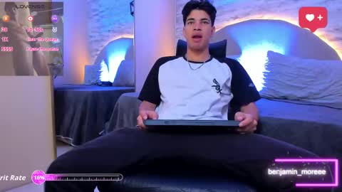 Snapshot of benjamin_more chatting on 09-09-25, 12:05 BENJAMIN online show from 09-09-25, 12:05