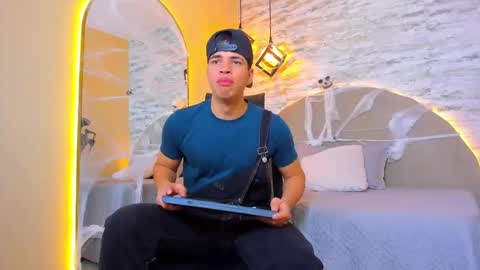 Snapshot of benjamin_more chatting on 10-25-25, 12:02 BENJAMIN online show from 10-25-25, 12:02