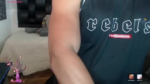 Snapshot of benjamincooperk1 chatting on 05-12-26, 06:43 benjamincooperk online show from 05-12-26, 06:43