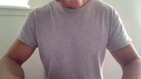 Snapshot of benking88 chatting on 11-18-25, 07:40 benking88 online show from 11-18-25, 07:40