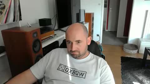 Snapshot of bennn54 chatting on 09-27-25, 12:32 Ben online show from 09-27-25, 12:32