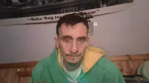 Snapshot of bennymn chatting on 01-01-25, 04:07 benny and innocentvixon online show from 01-01-25, 04:07