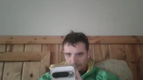 Snapshot of bennymn chatting on 01-26-25, 06:06 benny and innocentvixon online show from 01-26-25, 06:06