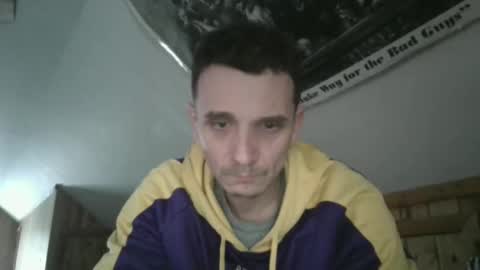 Snapshot of bennymn chatting on 02-15-25, 11:03 benny and innocentvixon online show from 02-15-25, 11:03