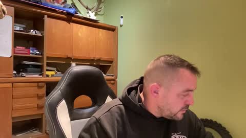 benochau online show from 04-18-26, 04:16