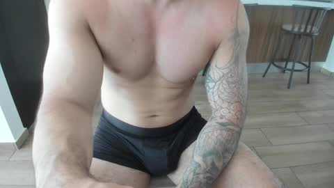 Snapshot of benthebodybuilder chatting on 12-09-24, 06:03 Ben Braxton online show from 12-09-24, 06:03