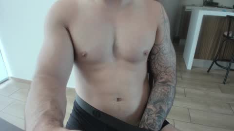 Snapshot of benthebodybuilder chatting on 01-04-25, 04:22 Ben Braxton online show from 01-04-25, 04:22