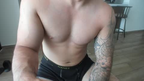 Snapshot of benthebodybuilder chatting on 01-07-25, 07:06 Ben Braxton online show from 01-07-25, 07:06