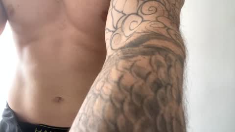 Snapshot of benthebodybuilder chatting on 01-26-25, 05:13 Ben Braxton online show from 01-26-25, 05:13