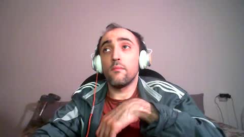 bentish online show from 12-16-24, 05:33