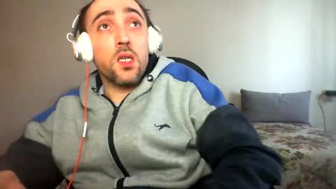 bentish online show from 01-05-25, 01:47