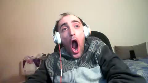 Snapshot of bentish chatting on 01-13-26, 05:18 bentish online show from 01-13-26, 05:18