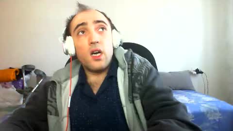 Snapshot of bentish chatting on 01-16-26, 09:02 bentish online show from 01-16-26, 09:02