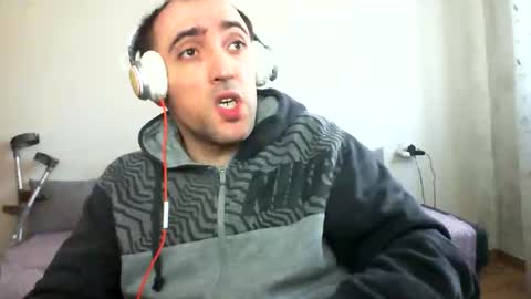 Snapshot of bentish chatting on 02-21-26, 10:27 bentish online show from 02-21-26, 10:27