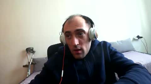 Snapshot of bentish chatting on 02-26-26, 01:10 bentish online show from 02-26-26, 01:10