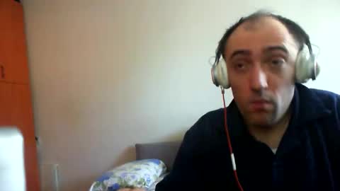 Snapshot of bentish chatting on 03-10-26, 06:40 bentish online show from 03-10-26, 06:40