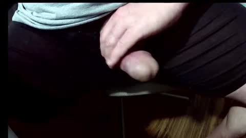 Snapshot of bentley507070 chatting on 12-20-25, 09:33 Ben online show from 12-20-25, 09:33