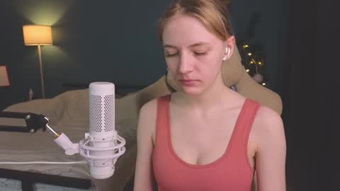 Snapshot of benty_bunny chatting on 01-09-25, 06:26 Alice online show from 01-09-25, 06:26