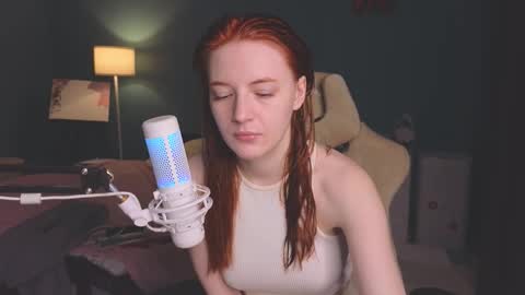 Snapshot of benty_bunny chatting on 11-18-25, 11:36 Alice online show from 11-18-25, 11:36