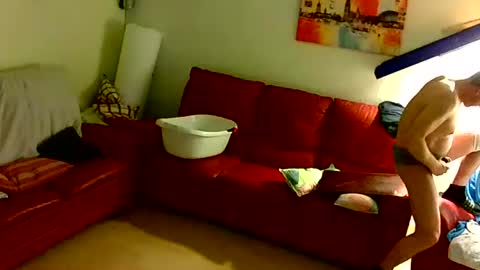 Snapshot of benutzmich0800 chatting on 11-28-25, 12:57 Benutzmich0800 online show from 11-28-25, 12:57