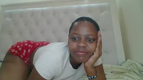 Snapshot of berbie_eva chatting on 12-16-25, 03:44 Berbie eva online show from 12-16-25, 03:44