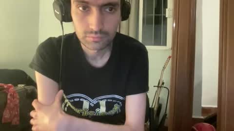 berceuse111 online show from 04-05-26, 06:32