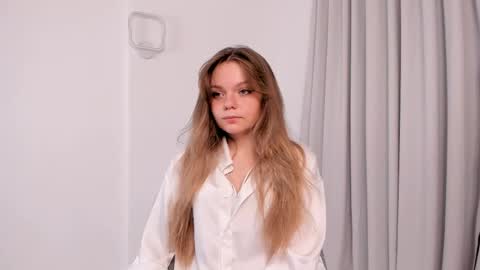 Julie online show from 04-19-26, 06:10