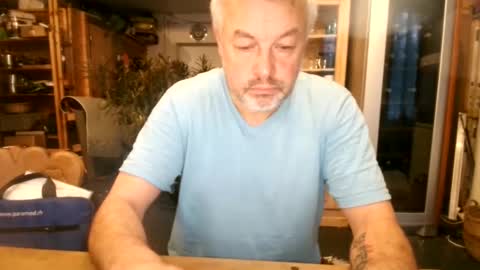 Snapshot of berg_boy chatting on 01-05-25, 07:17 Martin online show from 01-05-25, 07:17