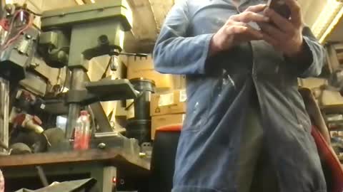 Snapshot of berg_boy chatting on 10-25-25, 10:34 Martin online show from 10-25-25, 10:34