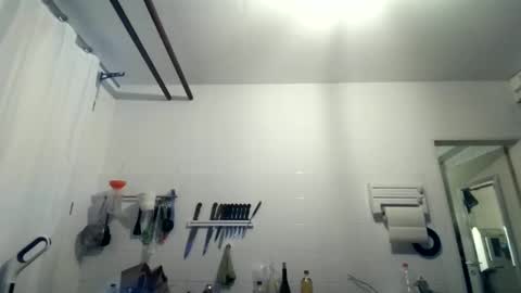 Snapshot of berg_boy chatting on 12-16-25, 05:23 Martin online show from 12-16-25, 05:23