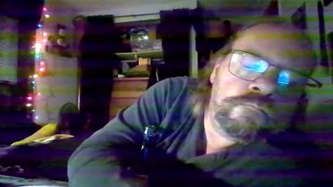 Snapshot of bergeeric1970 chatting on 11-29-25, 04:37 bergeeric1970 online show from 11-29-25, 04:37