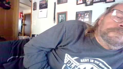 Snapshot of bergeeric1970 chatting on 12-03-25, 06:28 bergeeric1970 online show from 12-03-25, 06:28